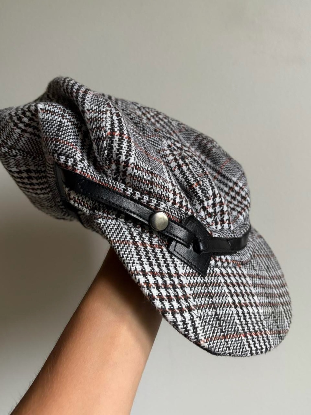 Gray Plaid Newsboy Cap with Black Buckle Detail One Size